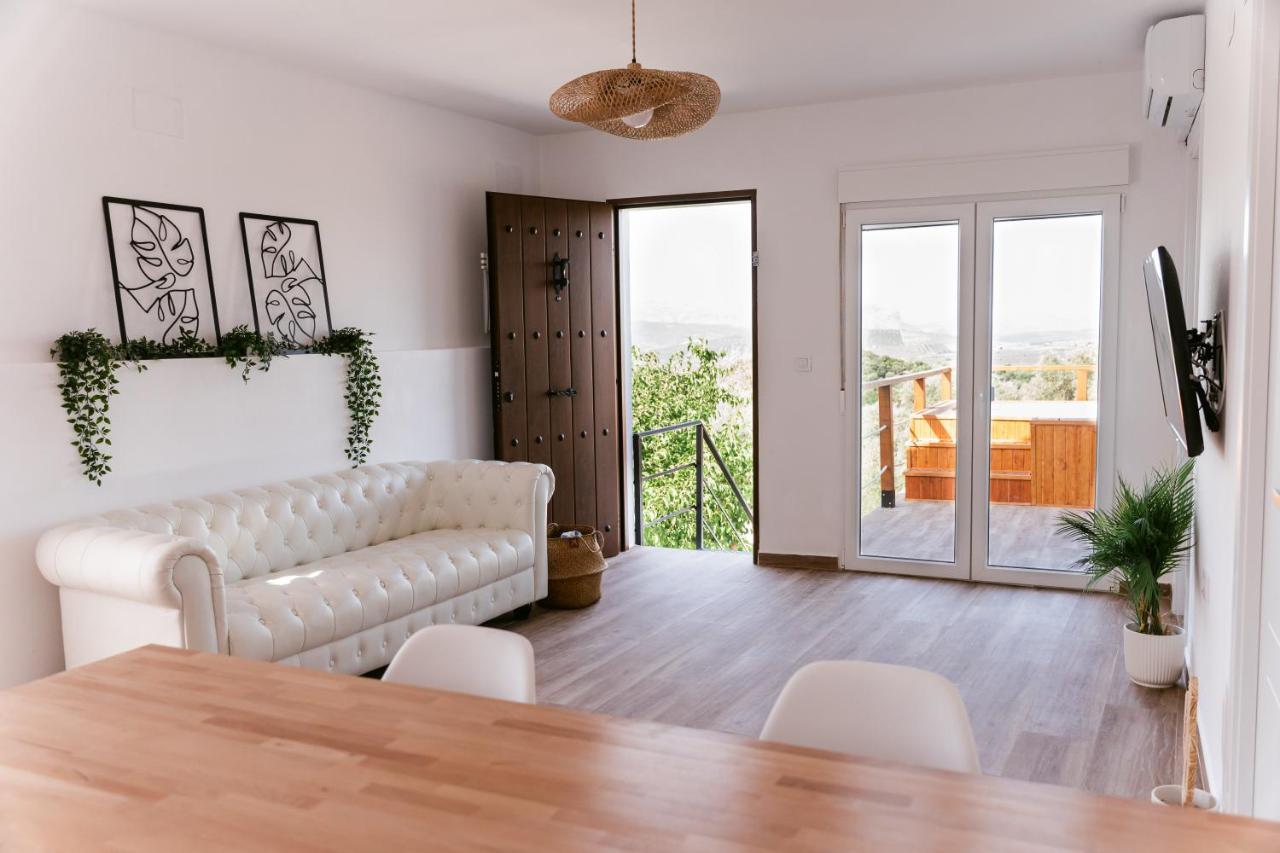 Alojamiento Rural Con Jacuzzi Privado Malaga Luaran gambar